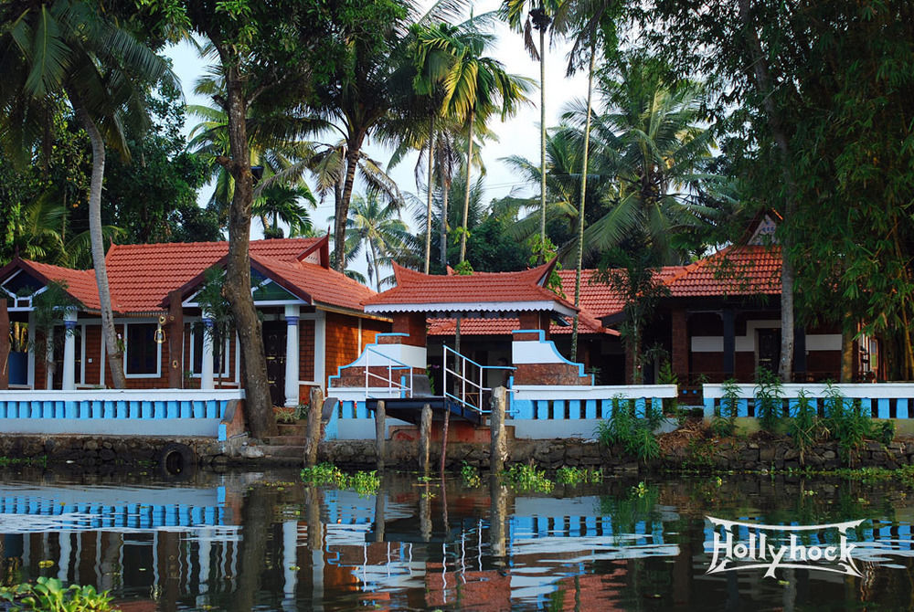 Bed and Breakfast Holly Hock Munnar Esterno foto