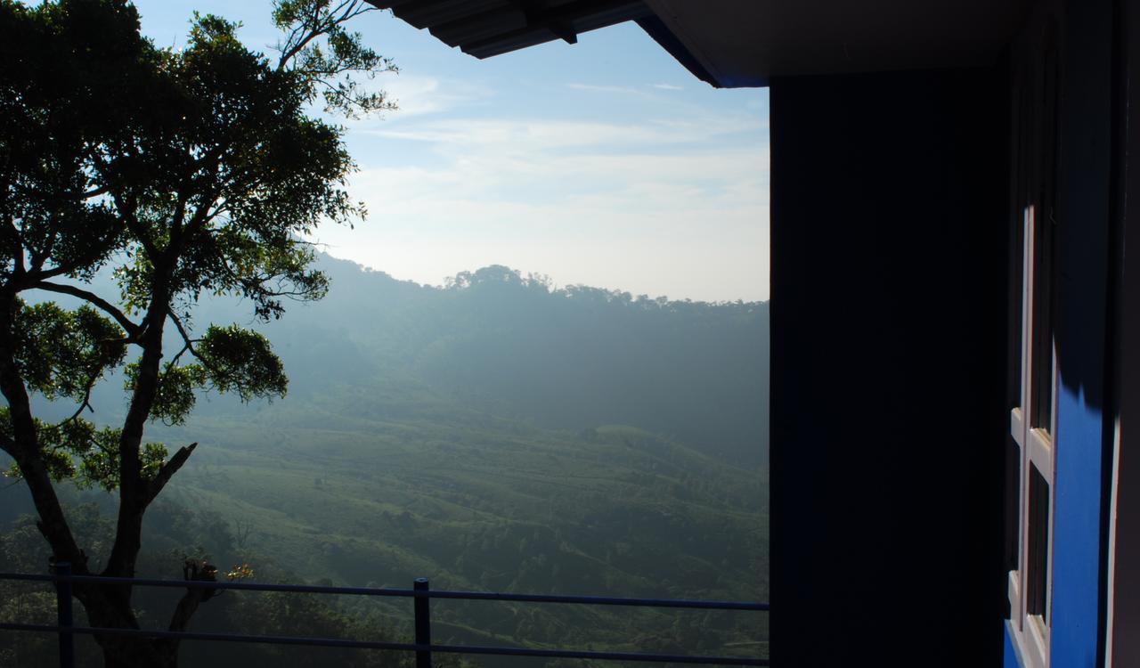 Bed and Breakfast Holly Hock Munnar Esterno foto
