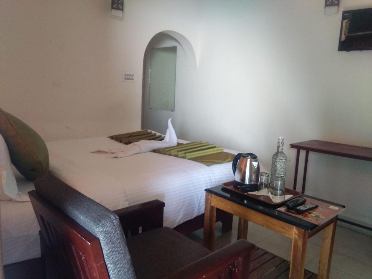 Bed and Breakfast Holly Hock Munnar Esterno foto
